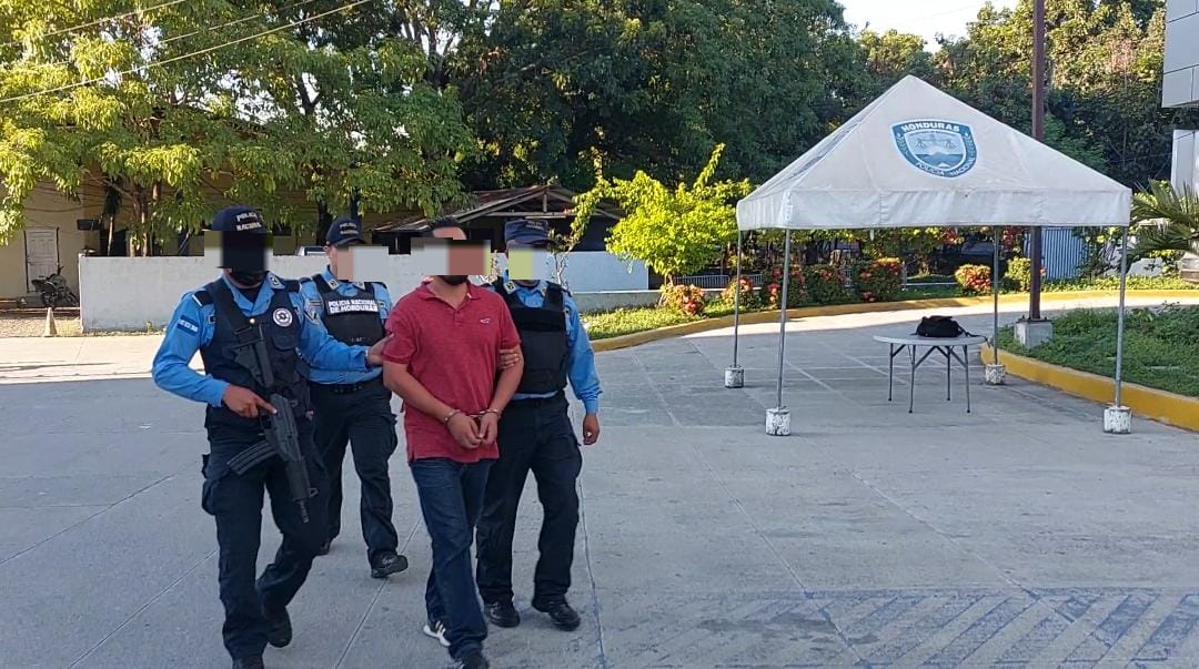 Alias «EL CEJAS» es capturado por DPI/DIPAMPCO por el delito de asesinato en San Pedro Sula Alias «EL CEJAS» es capturado por DPI/DIPAMPCO por el delito de asesinato en San Pedro Sula
