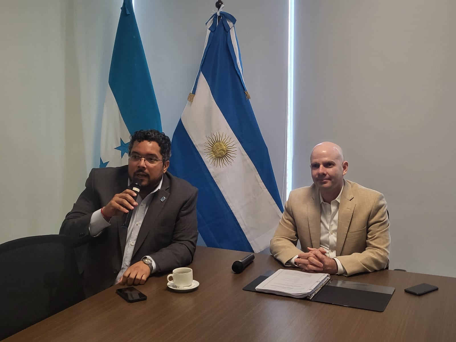 La Embajada Argentina presentó oferta exportable en materia de servicios en Honduras La Embajada Argentina presentó oferta exportable en materia de servicios en Honduras