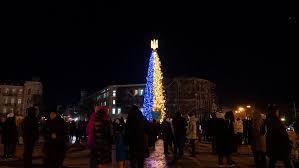 Alcalde de Kiev inauguró un árbol de Navidad y dijo que Rusia no le robará las fiestas a los niños ucranianos Alcalde de Kiev inauguró un árbol de Navidad y dijo que Rusia no le robará las fiestas a los niños ucranianos