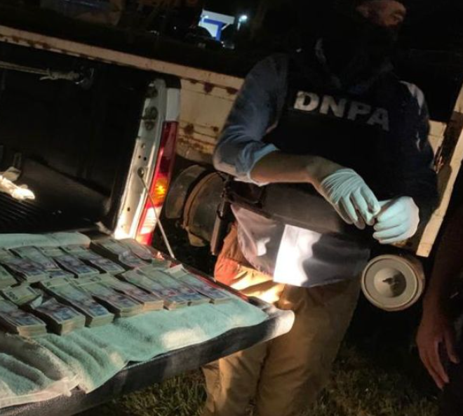 Policía Antidrogras decomisa más de 800 mil lempiras en operación ejecutada en Copán Policía Antidrogras decomisa más de 800 mil lempiras en operación ejecutada en Copán