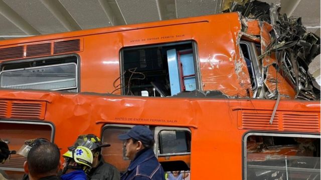 Fuerte choque de trenes en el Metro de la CDMX deja al menos 1 muerto y más de 20 heridos Fuerte choque de trenes en el Metro de la CDMX deja al menos 1 muerto y más de 20 heridos
