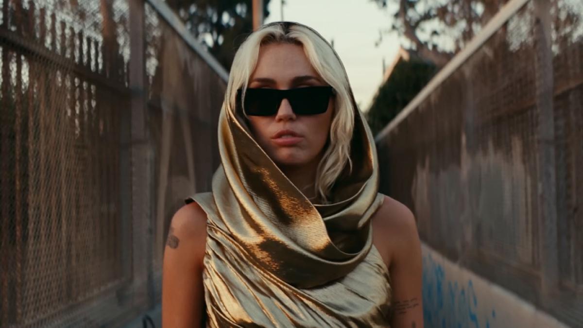 La nueva canción de Miley Cyrus sería una contestación a un tema de Bruno Mars