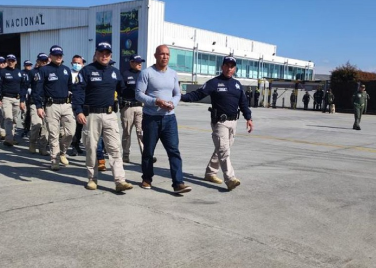 Colombia extradita a EEUU al hermano de la senadora Piedad Córdoba Colombia extradita a EEUU al hermano de la senadora Piedad Córdoba