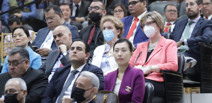 Embajadora de Estados Unidos insta a que nueva CSJ sea independiente Embajadora de Estados Unidos insta a que nueva CSJ sea independiente