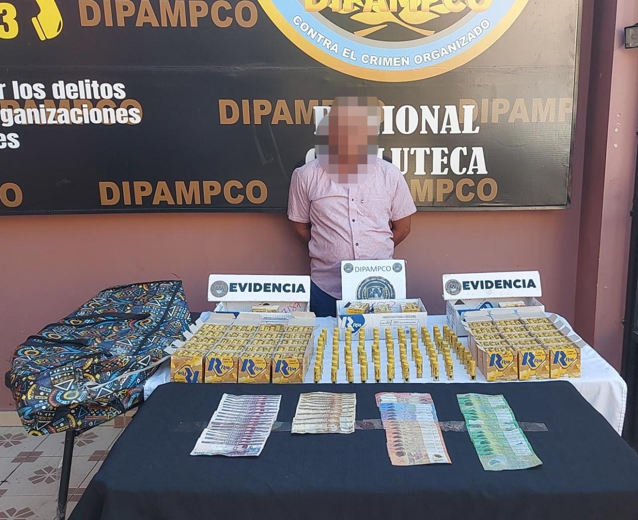 Sujeto es detenido en posesión de 10 mil lempiras y mil cartuchos sin percutir calibre 20 Sujeto es detenido en posesión de 10 mil lempiras y mil cartuchos sin percutir calibre 20