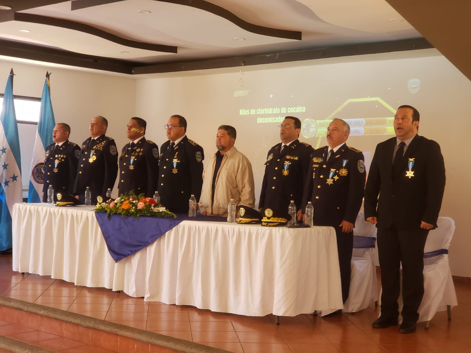 DNPA en conmemoración a su aniversario entrega reconocimientos a sus funcionarios