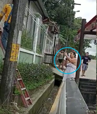 ¡Póngame la luz! Mujer apunta con pistola a trabajador de EEH por corte de energía