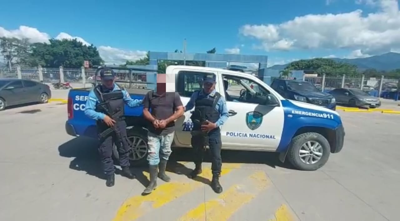 Después de varios días de seguimiento y vigilancia captura a sujeto por tener orden de captura por cuatro delitos Después de varios días de seguimiento y vigilancia captura a sujeto por tener orden de captura por cuatro delitos