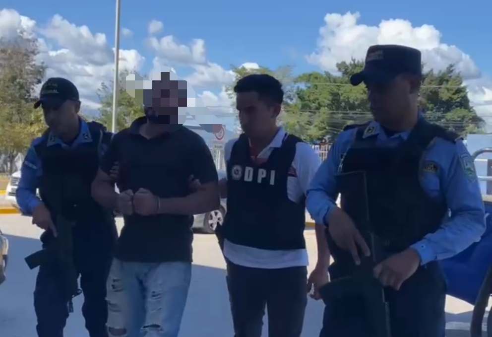 Funcionarios de investigación capturan a individuo por el asesinato de seis personas en Comayagua