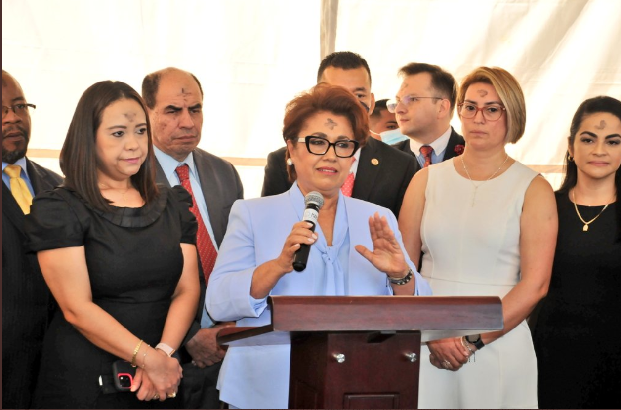 Ráquel Obando: “Denunciaremos la corrupción”