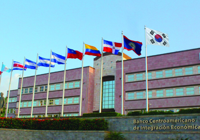 BCIE busca tener más relación económica con la Unión Europea