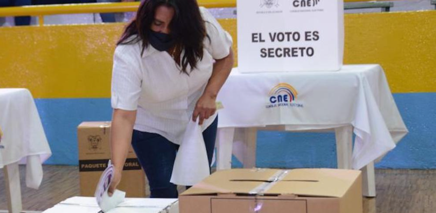 Ecuador inicia elecciones marcadas por asesinatos de candidatos