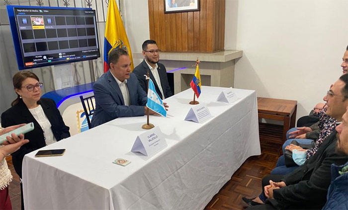 Honduras inaugura servicio de pasaporte electrónico y enrolamiento en Ecuador Honduras inaugura servicio de pasaporte electrónico y enrolamiento en Ecuador