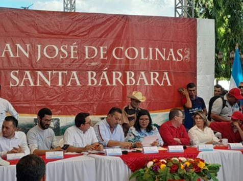 Red Solidaria inicia proyecto para la construcción de 100 viviendas en Santa Bárbara