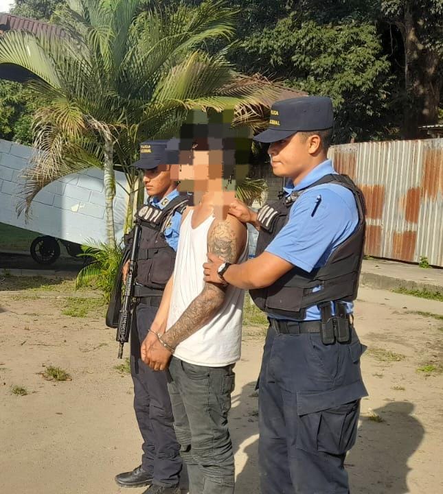 Detienen a alias «Cementerio» supuesto miembro activo de la MS-13, por el delito de asesinato