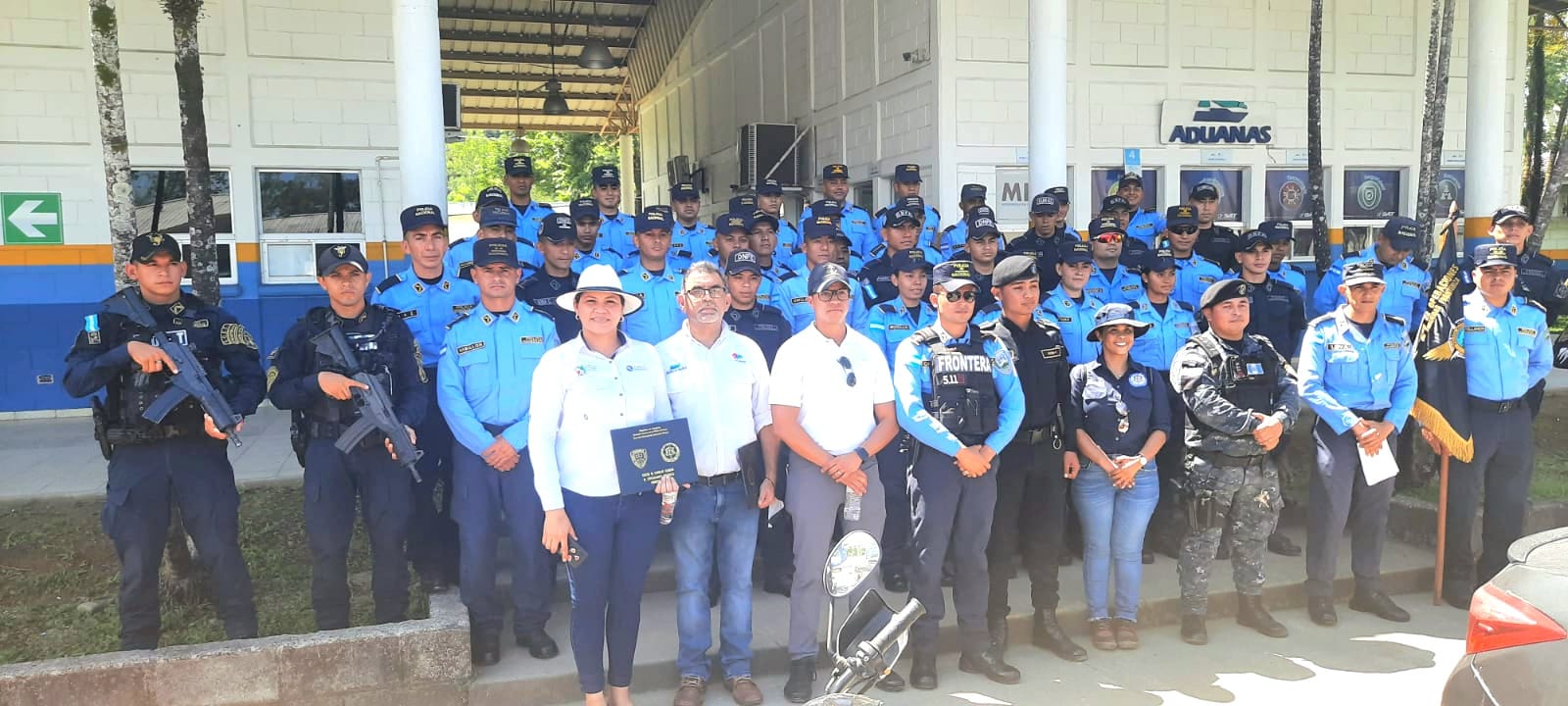 CETEP implanta relaciones con Autoridades Fronterizas de países amigos