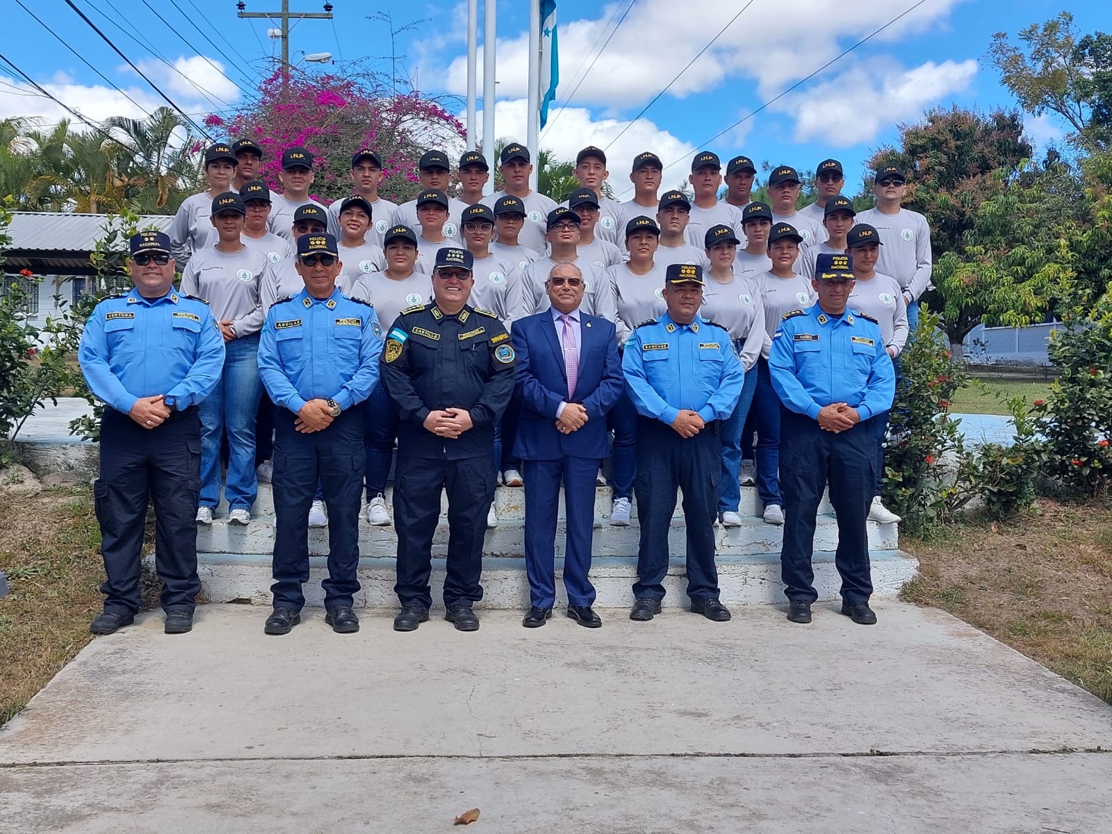 En solemne ceremonia se celebró el sexto aniversario del Instituto Nacional Penitenciario En solemne ceremonia se celebró el sexto aniversario del Instituto Nacional Penitenciario
