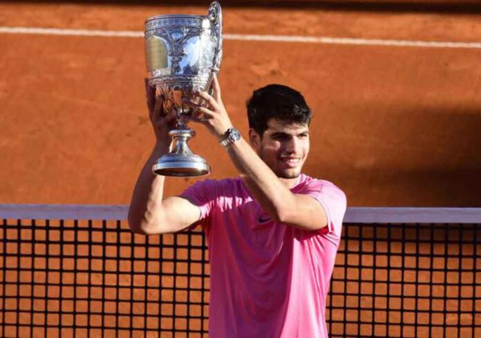 Carlos Alcaraz: «Es bueno comenzar mi temporada con un título» Carlos Alcaraz: «Es bueno comenzar mi temporada con un título»