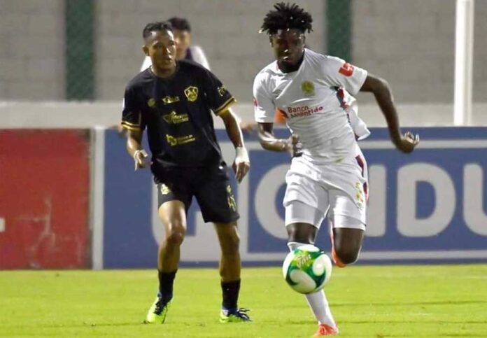 Olimpia continúa como líder en Honduras