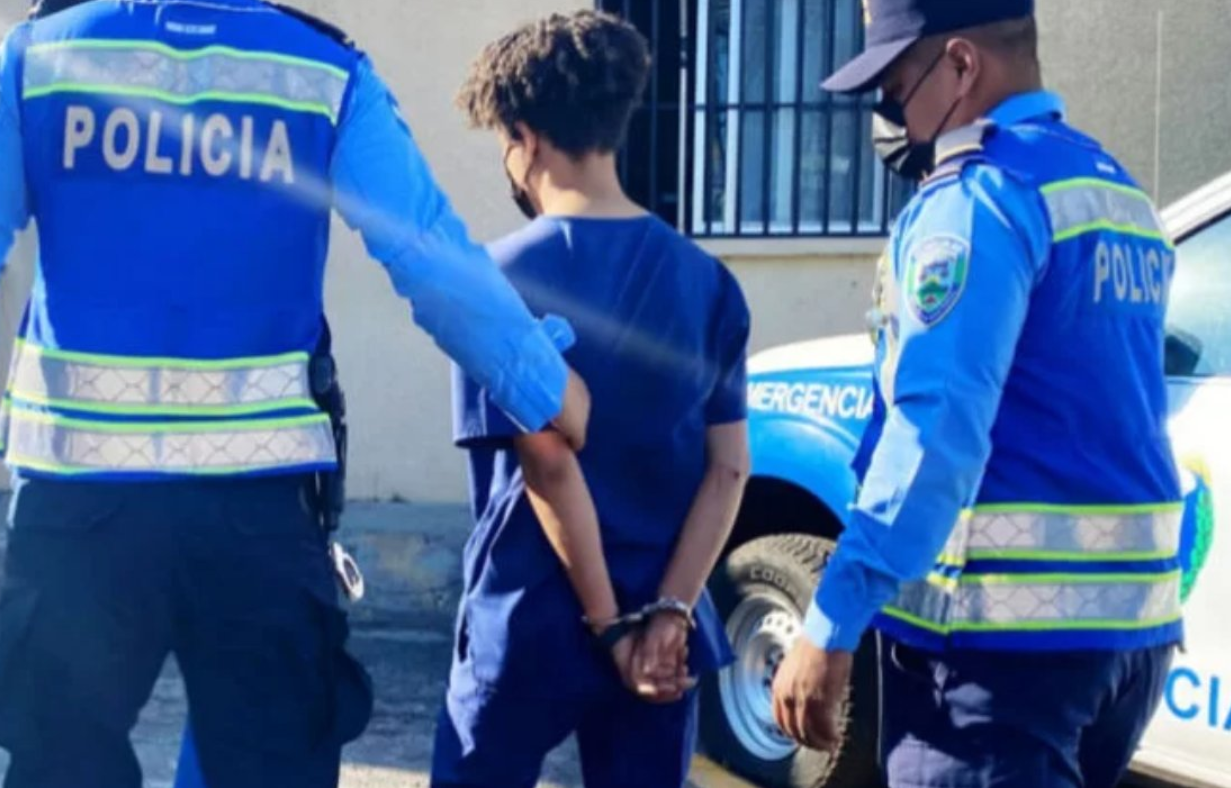 Joven que provocó la muerte de tres universitarias se defenderá en libertad