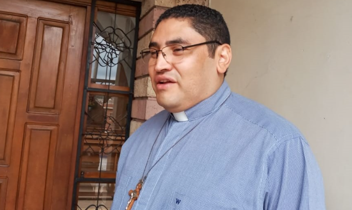 Padre Rubio: Vamos al precipicio con estas decisiones de aprobar la PAE Padre Rubio: Vamos al precipicio con estas decisiones de aprobar la PAE