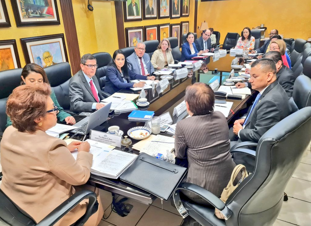 CSJ elegirá al sustituto de magistrado Wilfredo Castellanos Hipp tras su renuncia