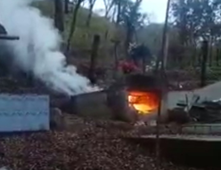 Ni muerto lo dejan descansar! Profanan tumba y le meten fuego al cadáver de un joven en Santa Bárbara