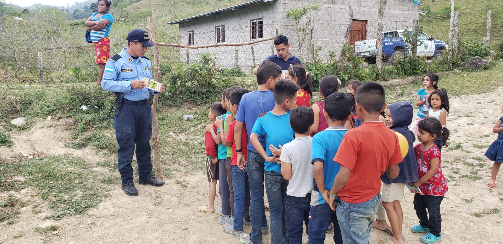 En beneficio de niños y niñas del Paraíso Copán, agentes de la UDEP-4 realizan recreovia