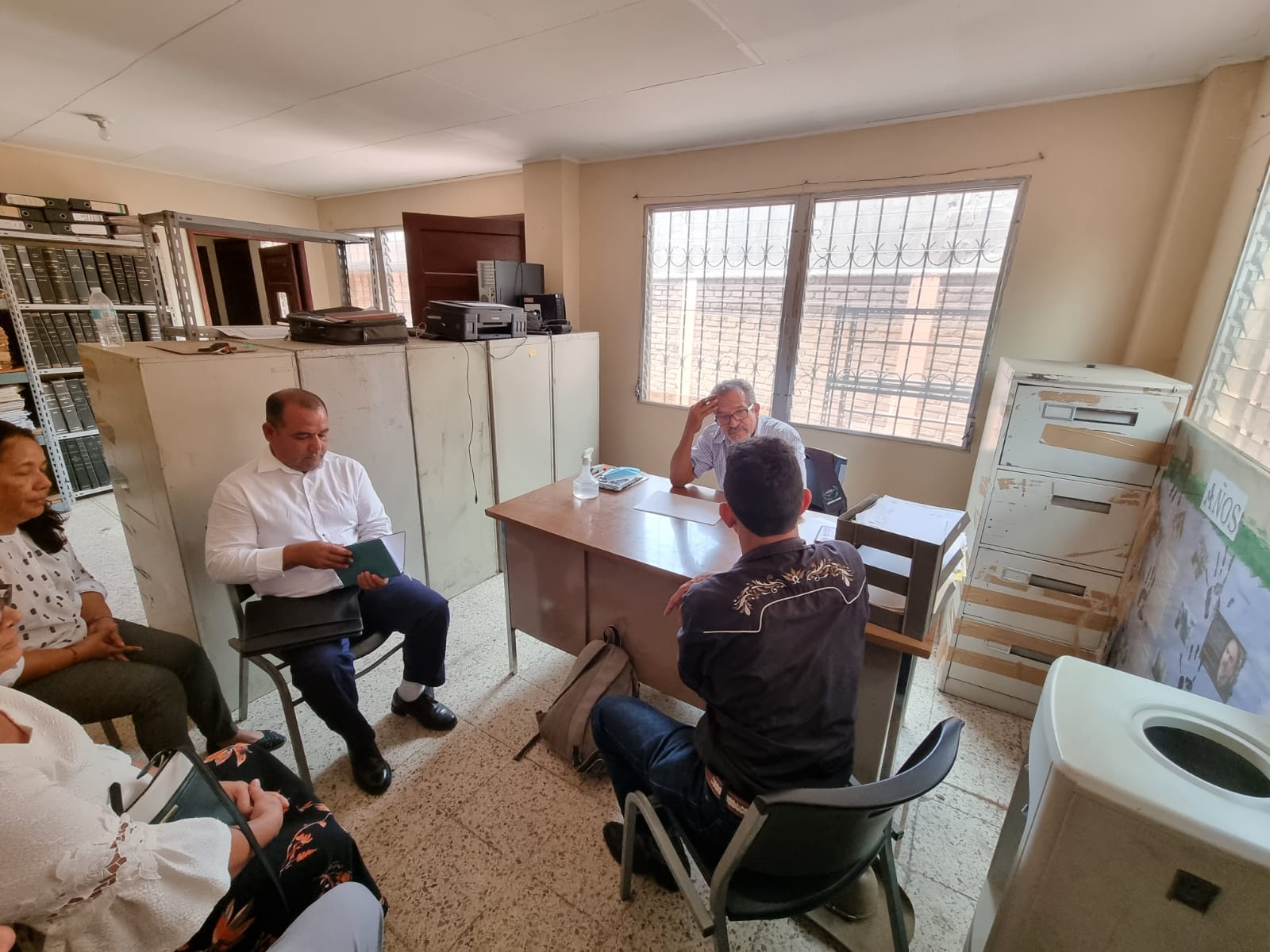 Líderes de comunidades de Tocoa visitan al Codeh para denunciar amenazas de falsos ambientalistas