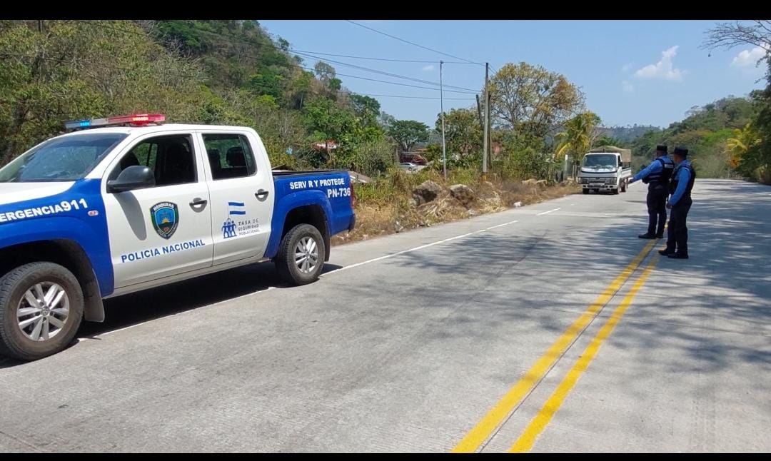 DNVT en Copán participa en revisión física mecánica de vehículos ante Semana Santa