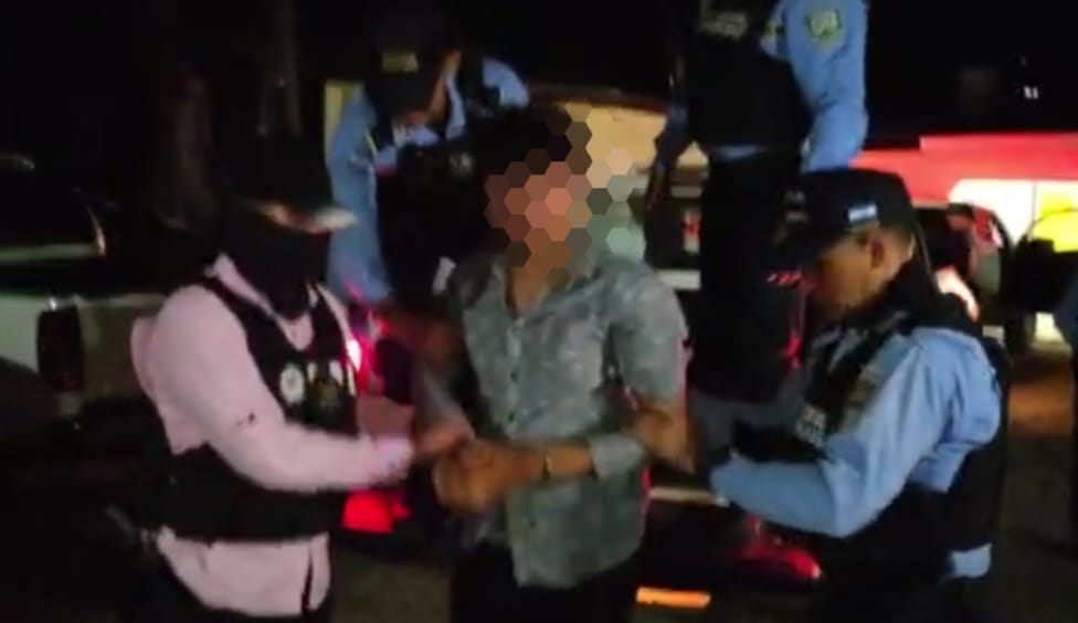 Policía Nacional arresta ciudadano que en «riña de bolos» dio muerte a una persona en Juticalpa, Olancho