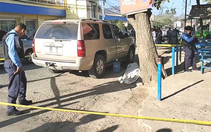 Dueño de autolote es asesinado en Danlí Dueño de autolote es asesinado en Danlí