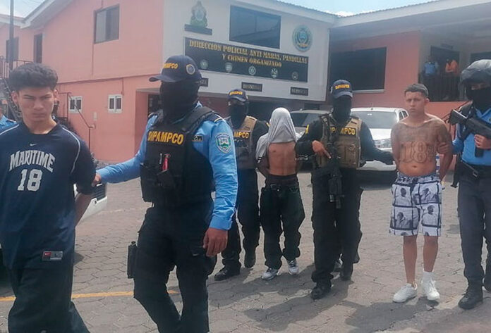 Señalados por masacre en Comayagüela son acusados por extorsión y porte ilegal de armas