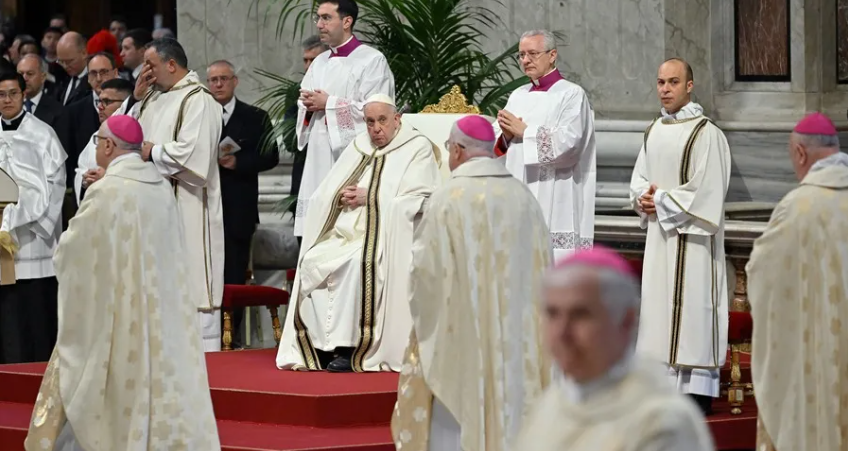 Papa pide a los sacerdotes que eviten las divisiones en la Iglesia Papa pide a los sacerdotes que eviten las divisiones en la Iglesia