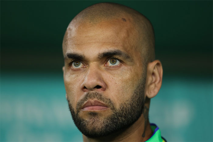 La víctima de Alves pide que siga preso tras cuestionar su última versión La víctima de Alves pide que siga preso tras cuestionar su última versión