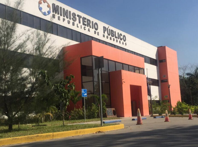 Investigan robo de evidencias en el MP