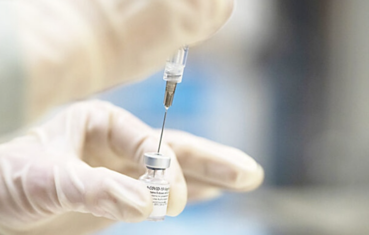 El próximo lunes inicia aplicación de vacuna bivalente a mayores de 60 años El próximo lunes inicia aplicación de vacuna bivalente a mayores de 60 años