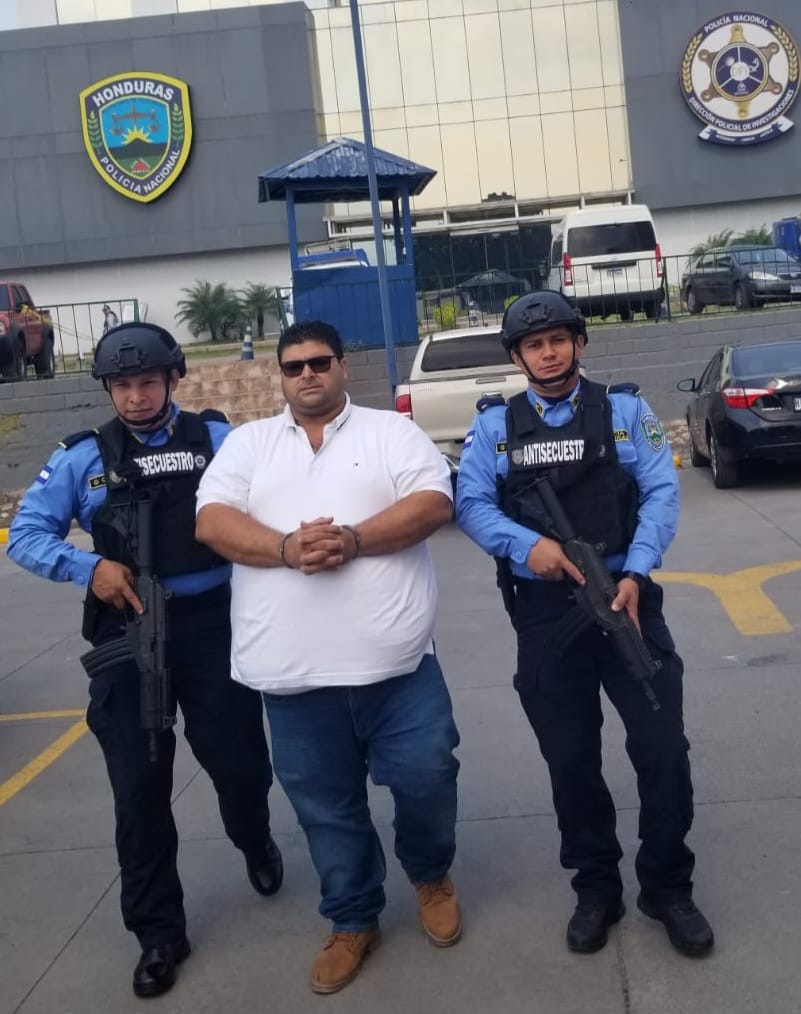 DPI captura sujeto y le ejecuta orden judicial por defraudación fiscal