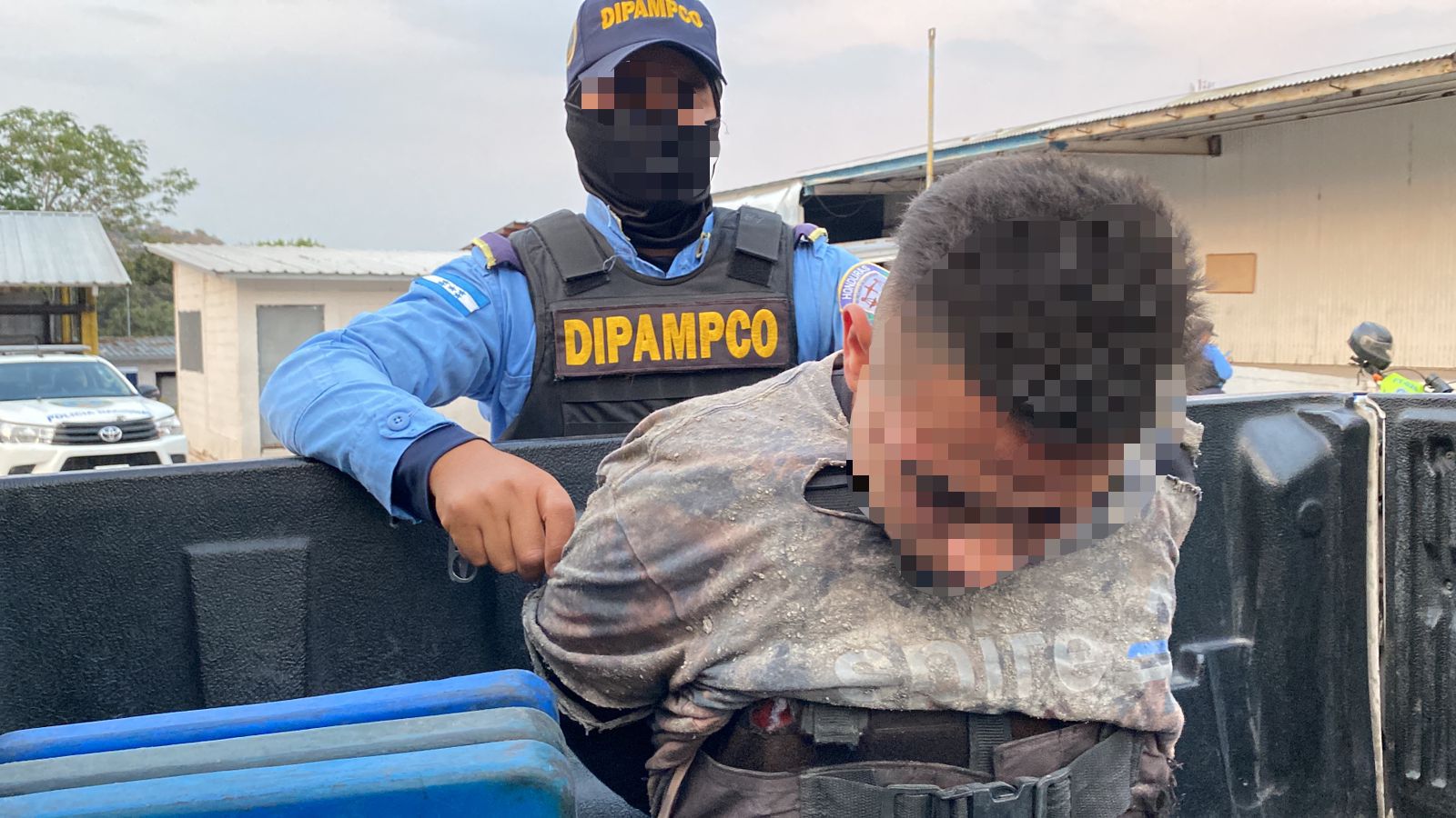 Capturan a un gatillero de la MS-13 que procedía a cometer un supuesto atentado en el sector transporte de la colonia Suyapa Capturan a un gatillero de la MS-13 que procedía a cometer un supuesto atentado en el sector transporte de la colonia Suyapa