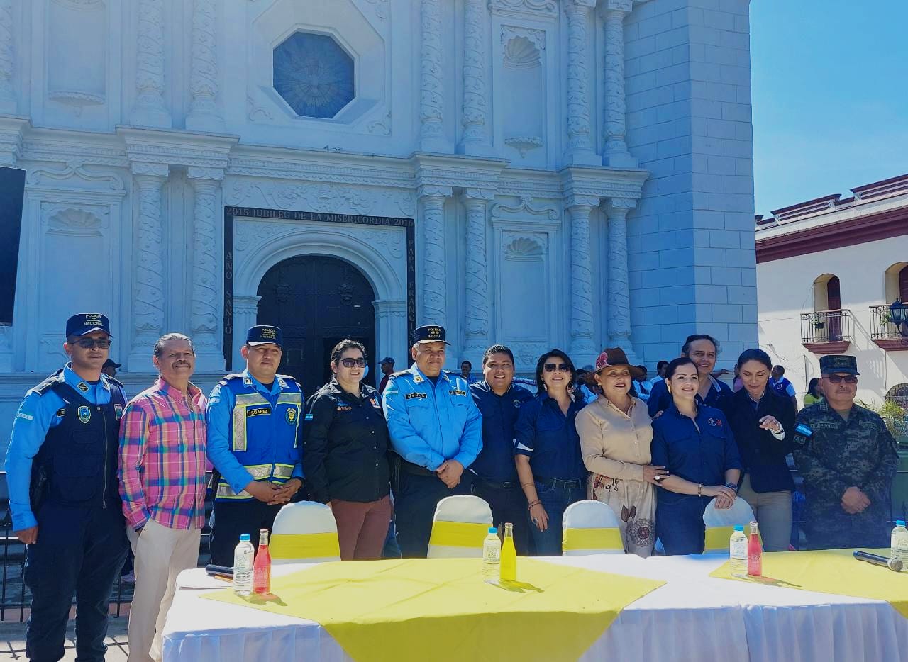 Autoridades de la UDEP-4 participan en conferencia de prensa referente a la realización de la EXPOCOPÁN