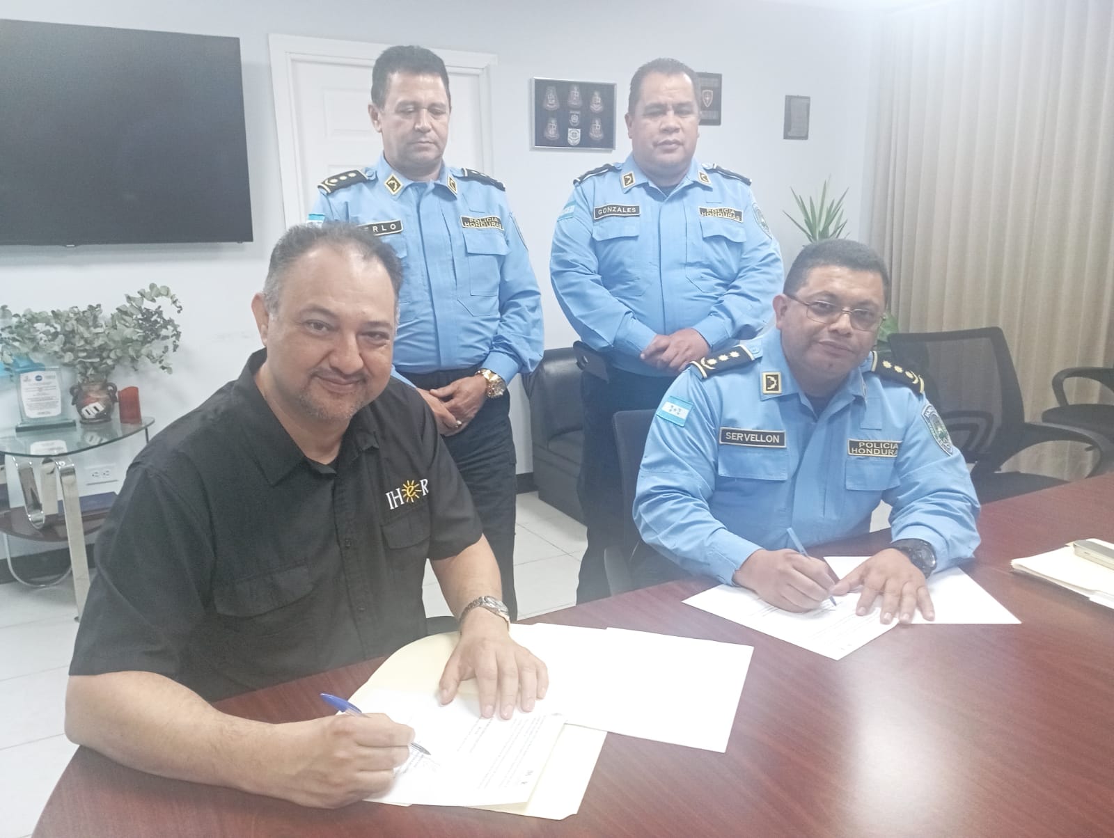 IHER y UNPH firman acuerdo educativo IHER y UNPH firman acuerdo educativo