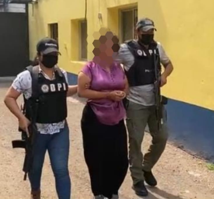 Supuesta integrante de la pandilla 18 es detenida en la capital por el delito de extorsión Supuesta integrante de la pandilla 18 es detenida en la capital por el delito de extorsión
