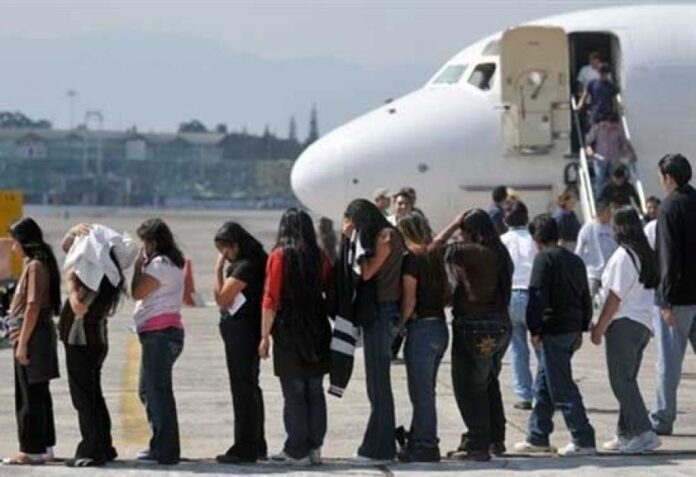 Más de 18 mil migrantes hondureños ha sido deportados de México y EE.UU.