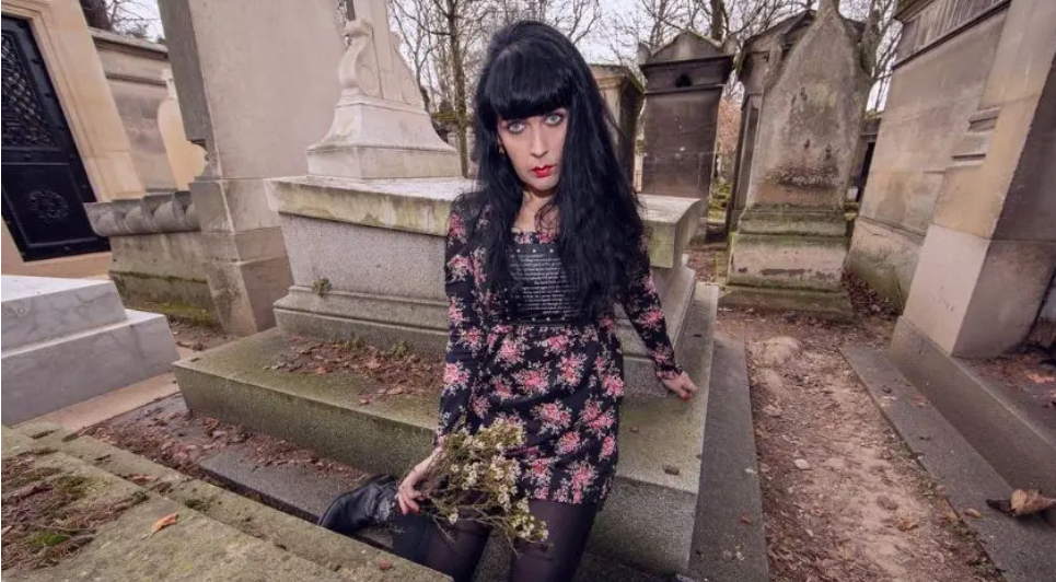 Una mujer se casa con un fantasma y ahora quiere un exorcismo para separarse: «Parece que esto no funciona» Una mujer se casa con un fantasma y ahora quiere un exorcismo para separarse: «Parece que esto no funciona»