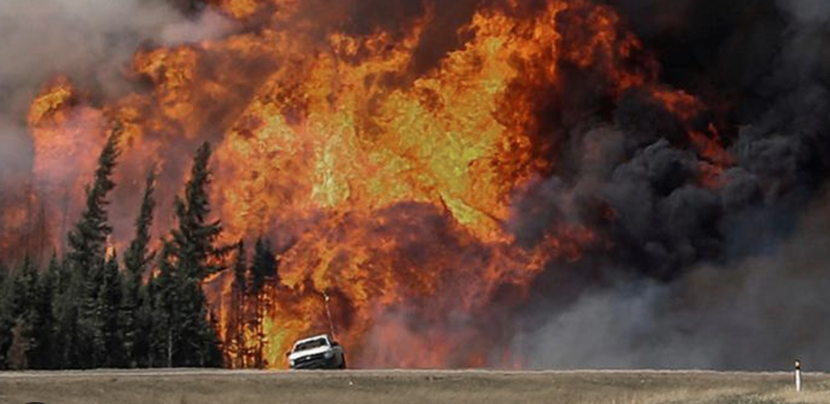 Declaran emergencia por incendios forestales en el oeste de Canadá Declaran emergencia por incendios forestales en el oeste de Canadá