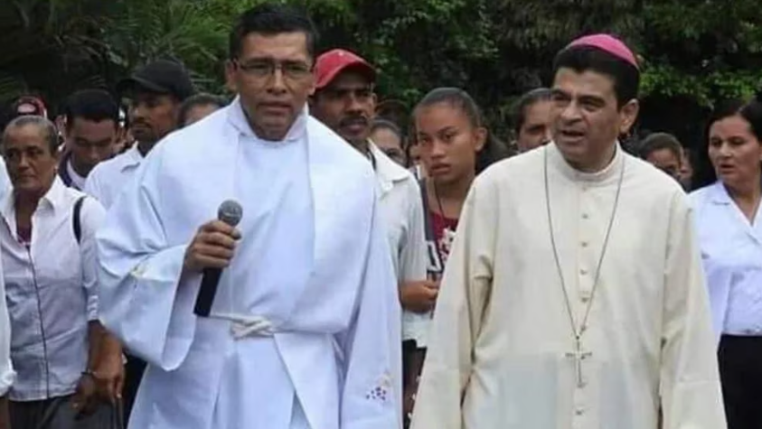 Persecución en Nicargua: el régimen de Daniel Ortega detuvo a otro sacerdote católico por “traición a la patria” Persecución en Nicargua: el régimen de Daniel Ortega detuvo a otro sacerdote católico por “traición a la patria”