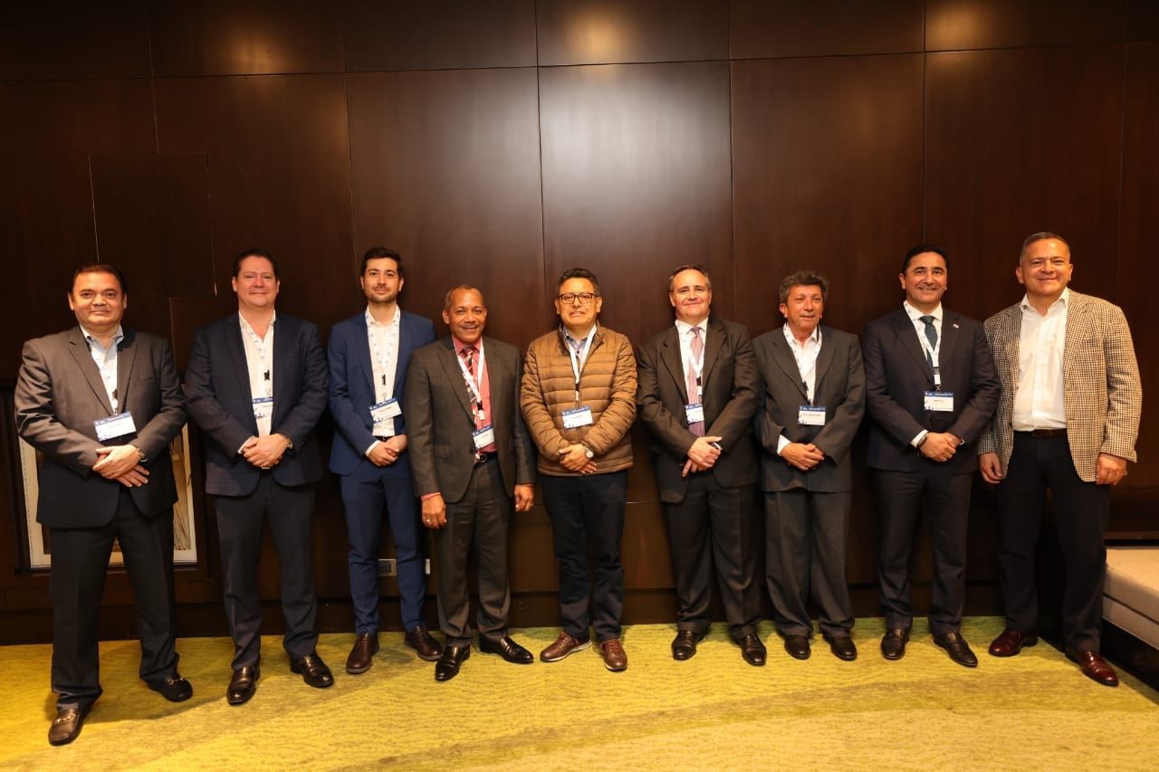 Experto hondureño en industria aeroportuaria, Peter Fleming, participa de encuentro regional de servicios de aviación Experto hondureño en industria aeroportuaria, Peter Fleming, participa de encuentro regional de servicios de aviación