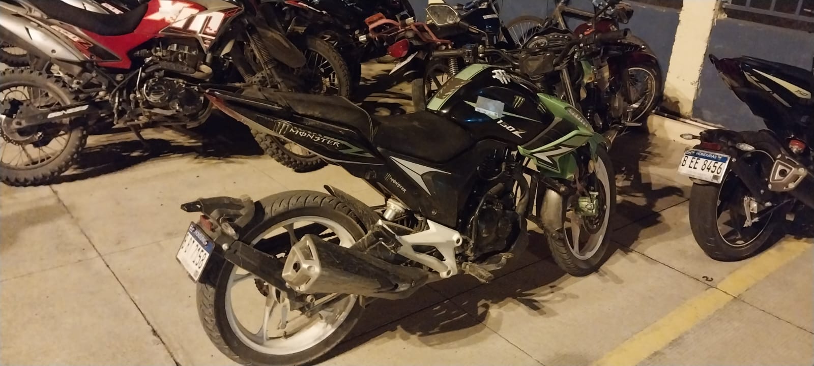Agentes de la UDEP-3 recuperan tres motocicletas con reporte de robo en Comayagua
