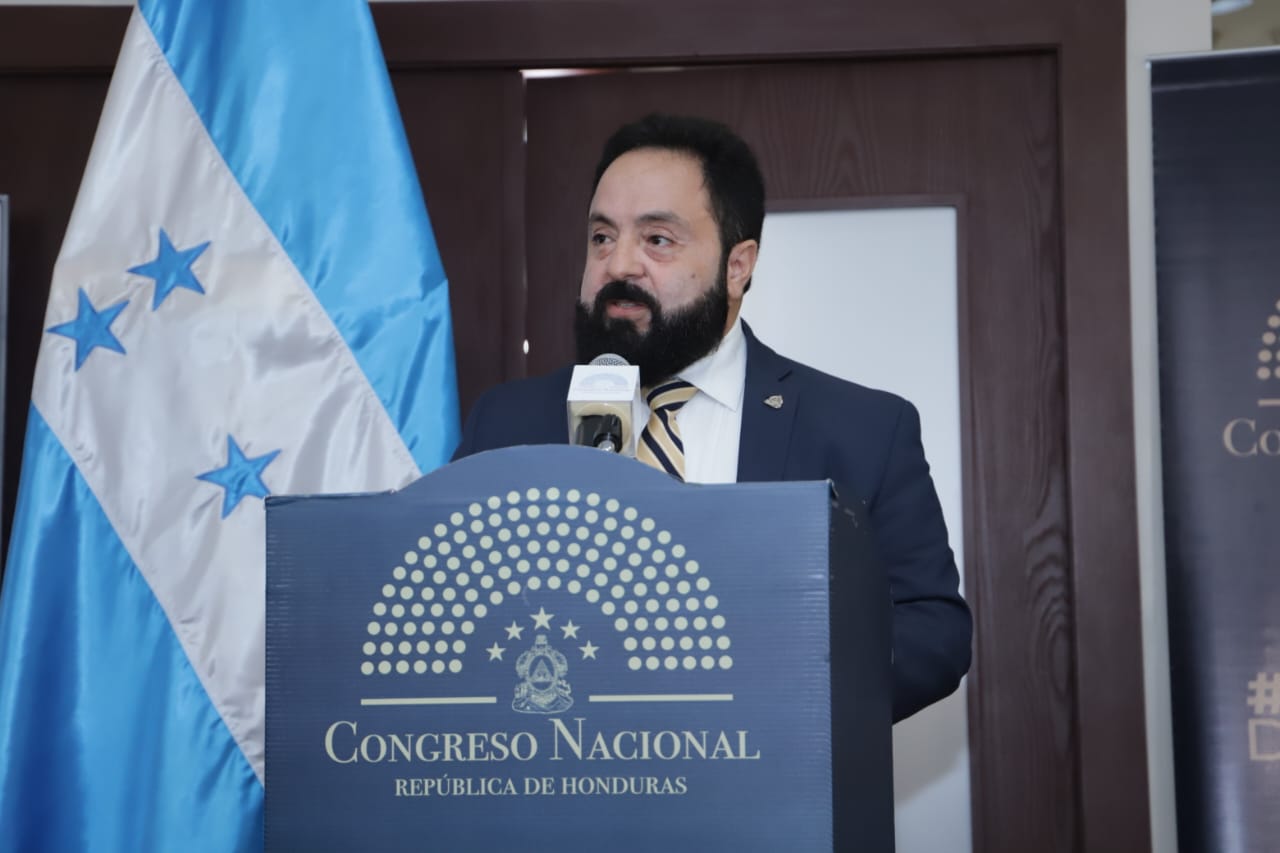 Presidente Luis Redondo reveló investigación en curso sobre irregularidades y actas aprobadas en gobiernos anteriores