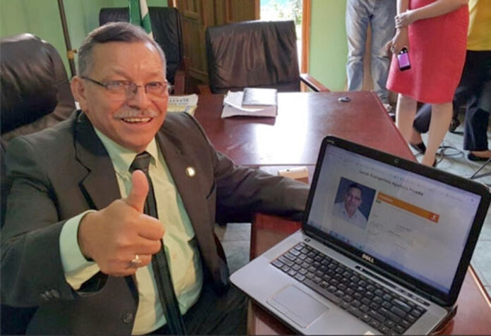 Fallece el líder del Partido Democracia Cristiana de Honduras, Lucas Aguilera